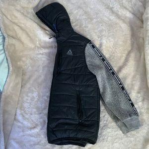 Mens medium Reebok jacket grey like new